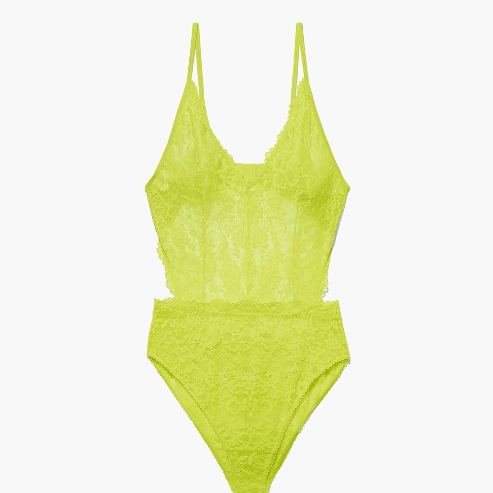 NWOT SAVAGE X FENTY FLORAL LACE TEDDY